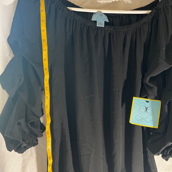 NWT CeCe Black Off-Shoulder ruffle sleeve blouse - Picture 5 of 6